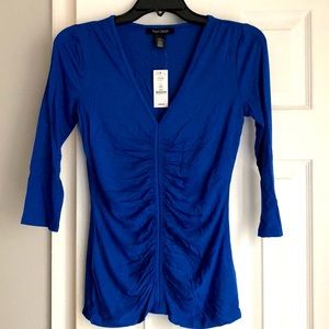 White House Black Market 3/4 Sleeve Ruched Tee